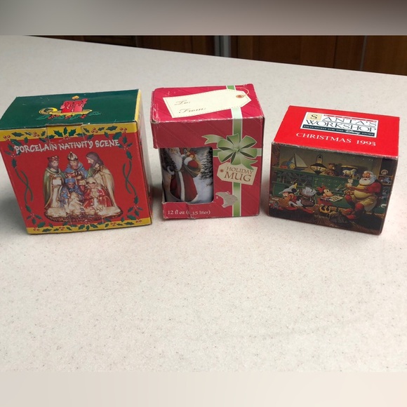2- Christmas mug and one piece porcelain nativity scene - Picture 1 of 9